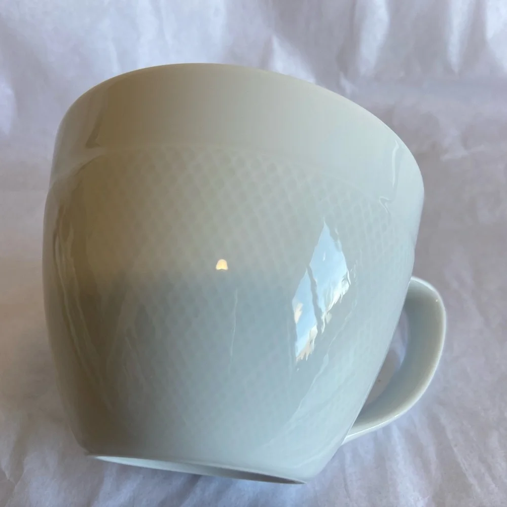 (6) Pottery Barn cups & saucer set